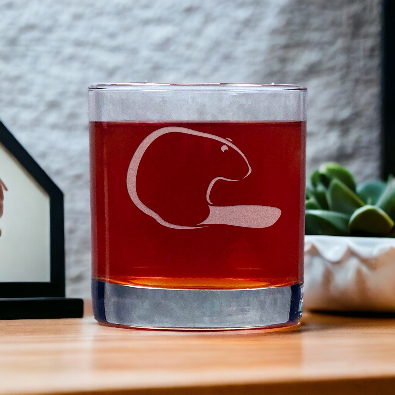 Beaver Whisky Glass - Design 3 - Copyright Hues in Glass