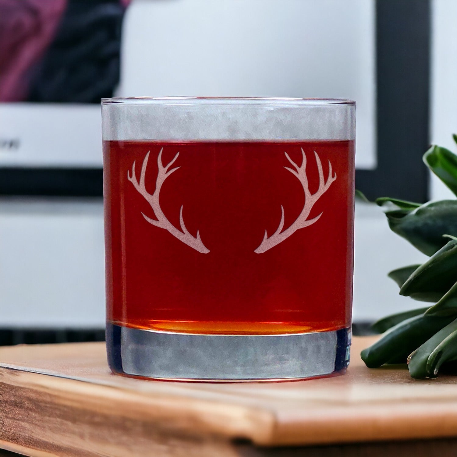 Deer Antlers Whisky Glass - Copyright Hues in Glass