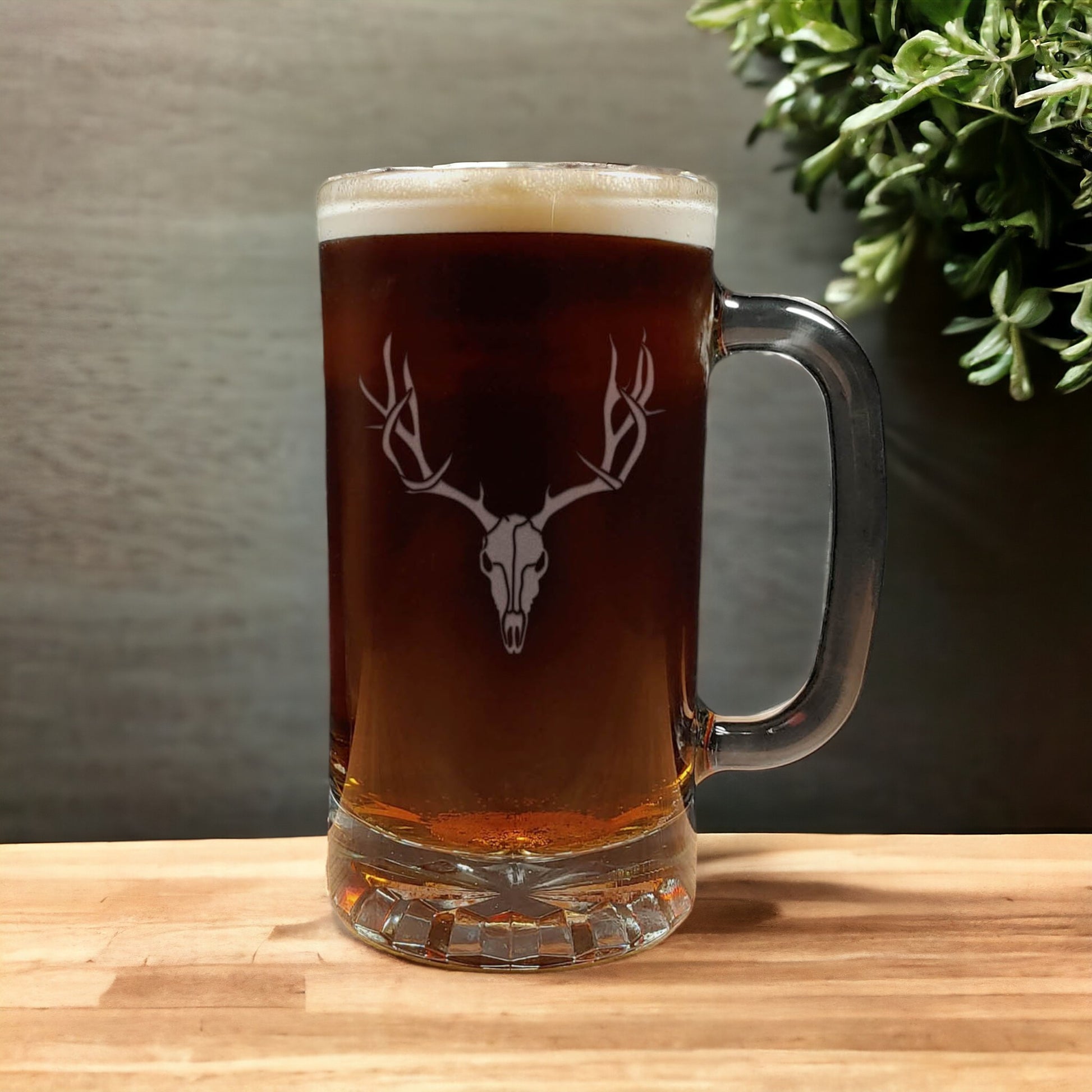  Analyzing image     ANIMALS-DEER_ANTLERS_SKULL_2-16ozEngravedBeerMug-USPint-Dark  2030 × 2030px  Deer Skull and Antlers Beer Mug with Dark Beer - Copyright Hues in Glass