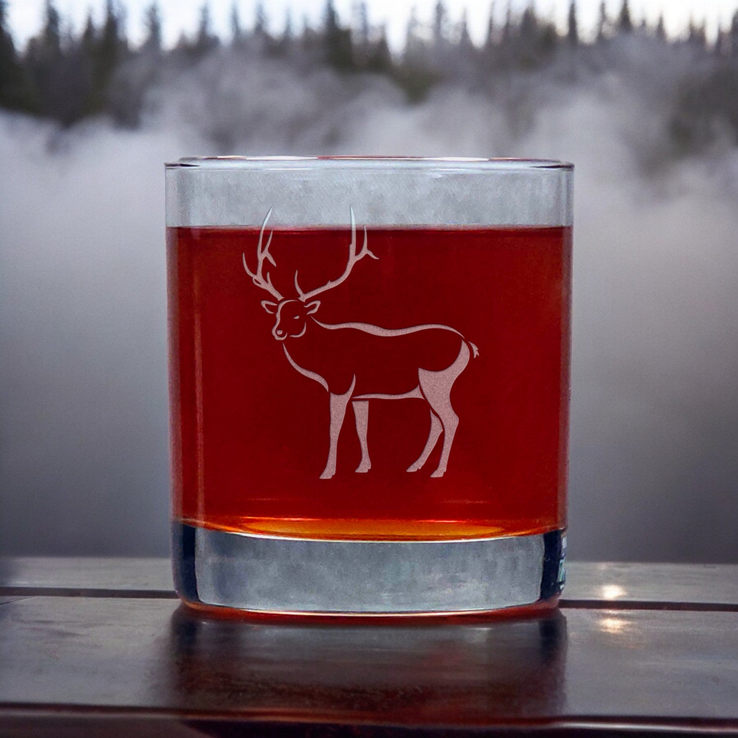 Elk Whisky Glass - Design 3 - Copyright Hues in Glass