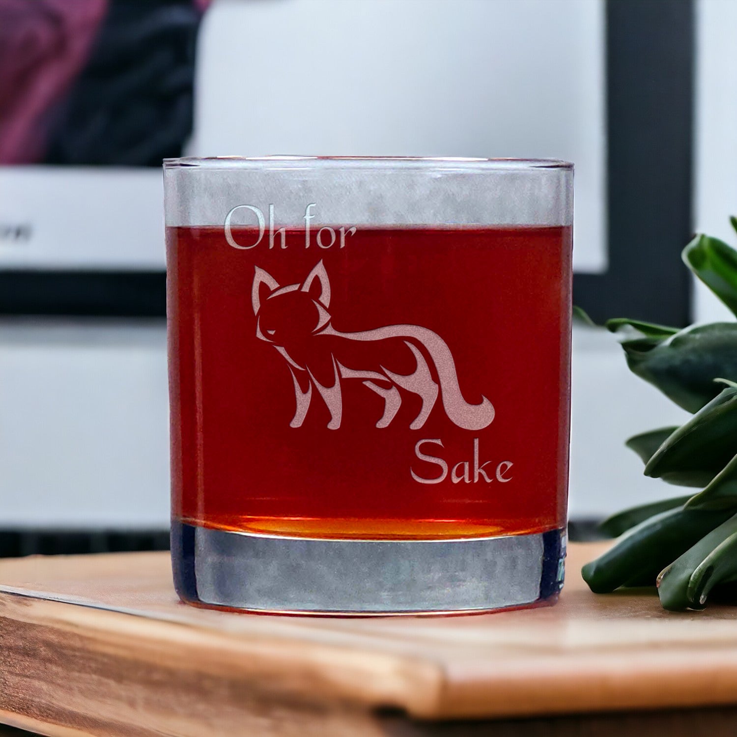 Oh for Fox Sake Whisky Glass - Design 1 - Copyright Hues in Glass