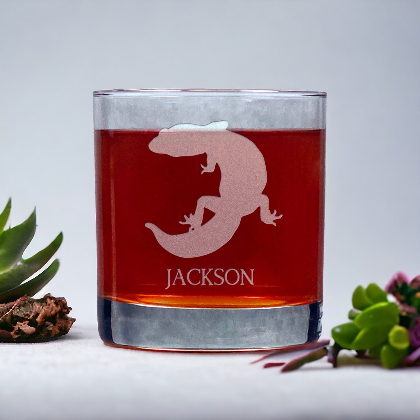 Personalized Gecko 11oz Whisky Glass - Design 3 - Copyright Hues in Glass