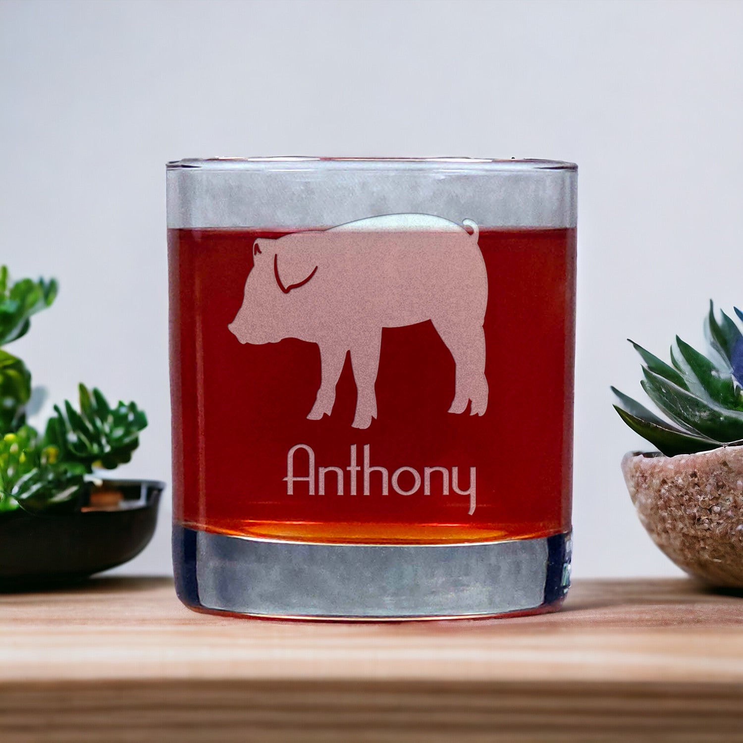 Personalized Pig 11oz Whisky Glass - Design 1 - Copyright Hues in Glass