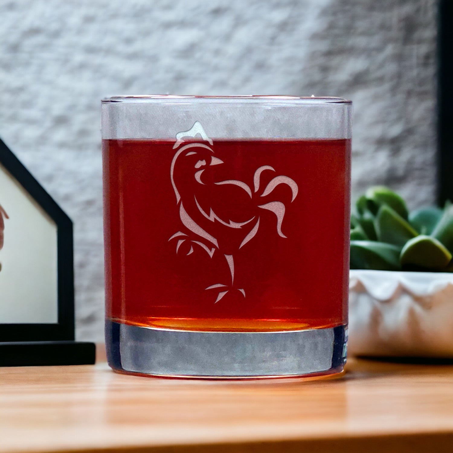 Rooster 11oz Whisky Glass - Design 2 - Copyright Hues in Glass