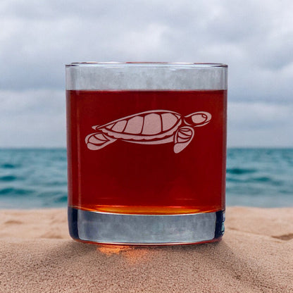 Sea Turtle Whisky Glass - Design 2 - Copyright Hues in Glass