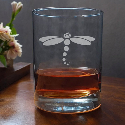 13oz Whiskey Glass with a sandblasted image of a dragonfly- copyright Hues in Glass