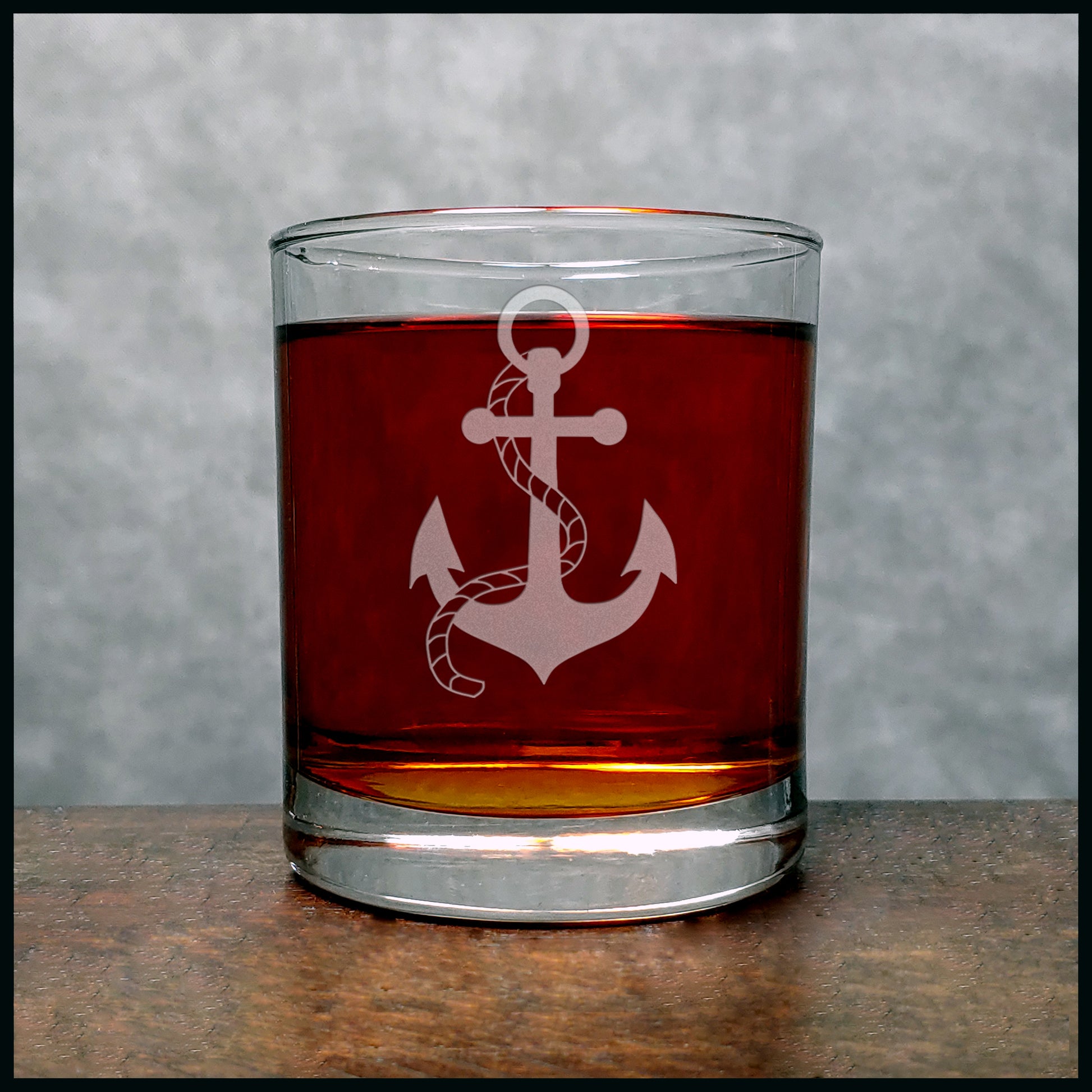 Anchor and Rope Whisky Glass - Copyright Hues in Glass